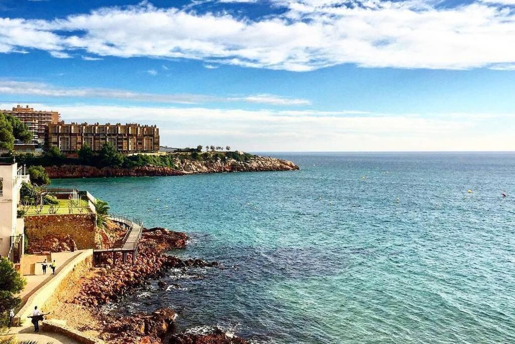 Renovado Apartamento En Zona Residencial A Pasos Del Mar Salou Kültér fotó